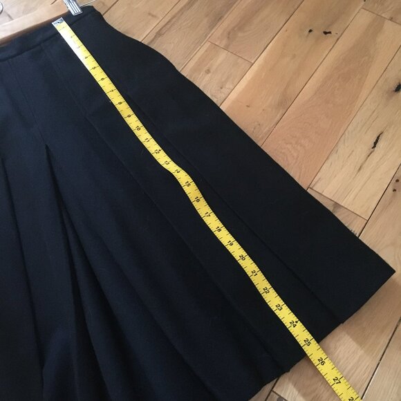Vintage Thick Black Structured Box Pleated Wool Culottes 26W - Picture 12 of 16